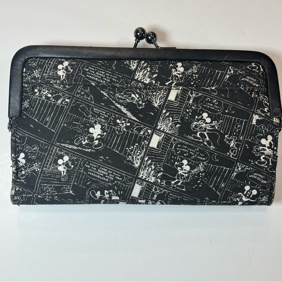 Disney Couture Minnie Mouse Wallet Clutch Bow Purse- Mickey All Over - Picture 3 of 5